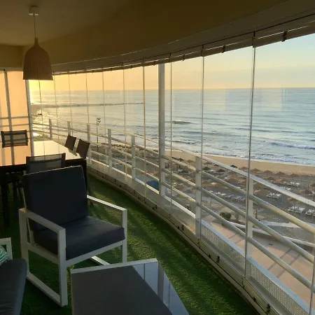 En Primera Linea/beachfront *