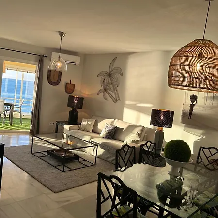 En Primera Linea/beachfront Apartment