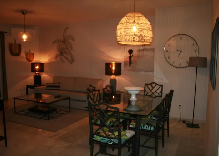 En Primera Linea/beachfront Apartment *