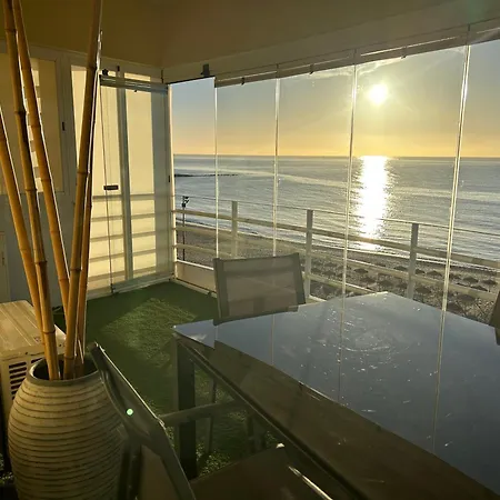 En Primera Linea/beachfront Lejlighed *