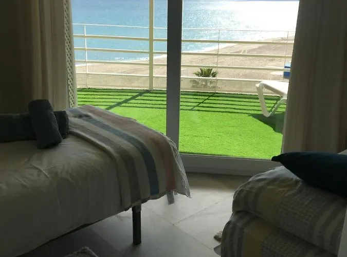 En Primera Linea/beachfront * フエンヒロラ