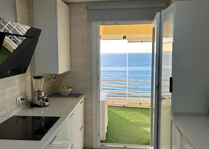 En Primera Linea/beachfront Apartment